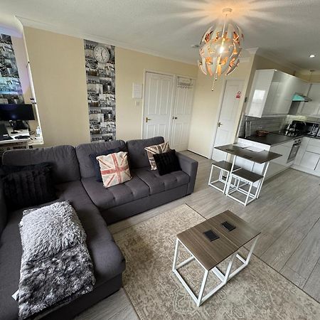 Windys Basildon Smart Home, You Will Love It Exterior photo