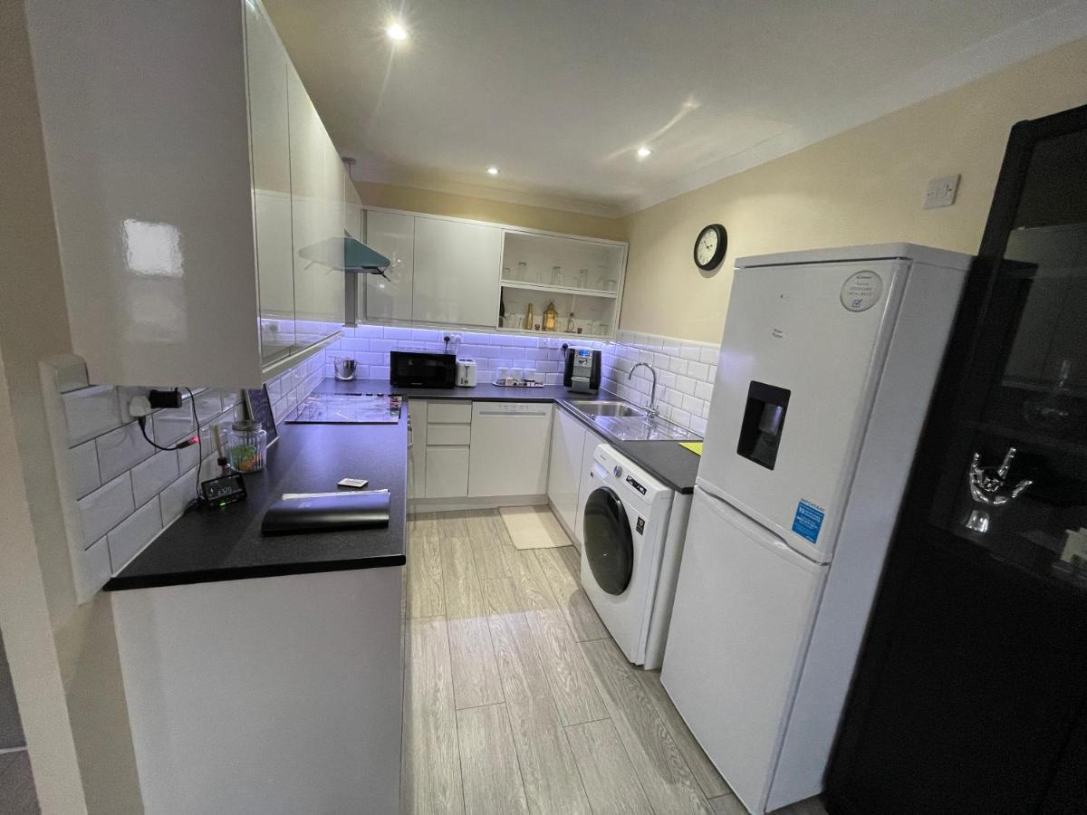 Windys Basildon Smart Home, You Will Love It Exterior photo